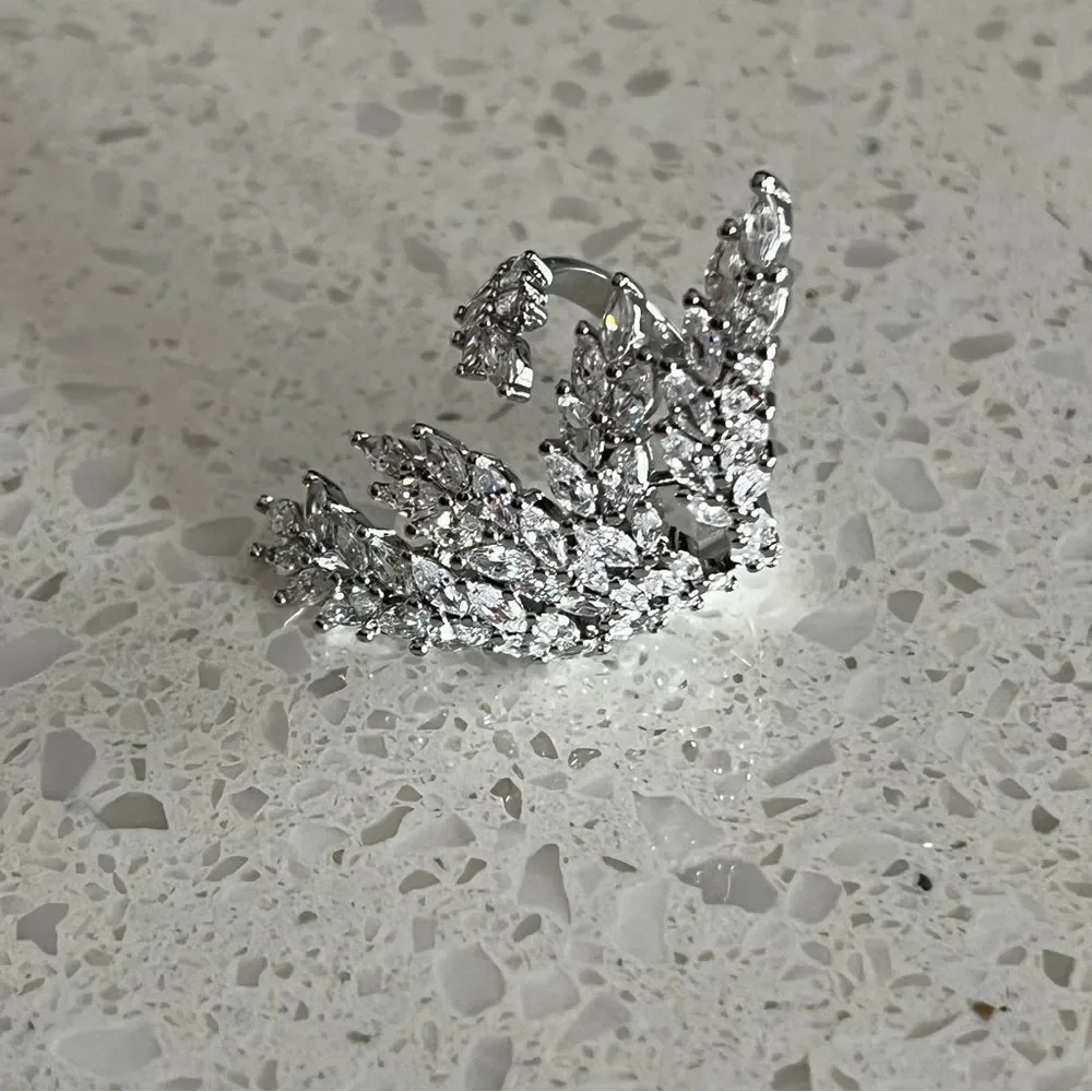 Leaf Shaped Cuff Ring With‎ Shiny Cubic Zirconia Stones